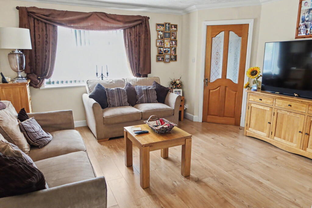 Dunlin Court, Banbury, OX16 9YY photo 4