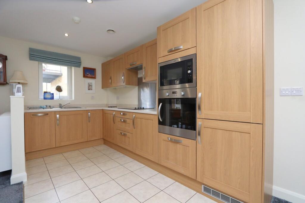 Bridge Street, Otley, LS21 photo 4
