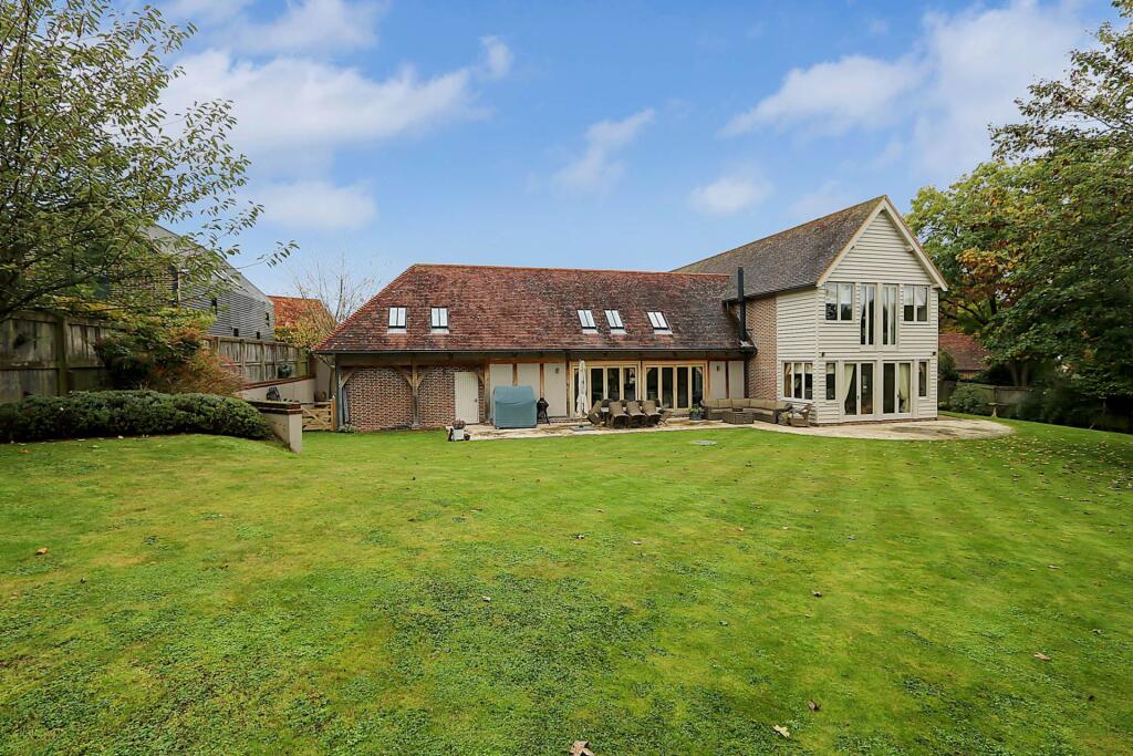 5-bed detached on Aston Upthorpe, Oxfordshire - Prime village with wonderful village community, £1,995,000