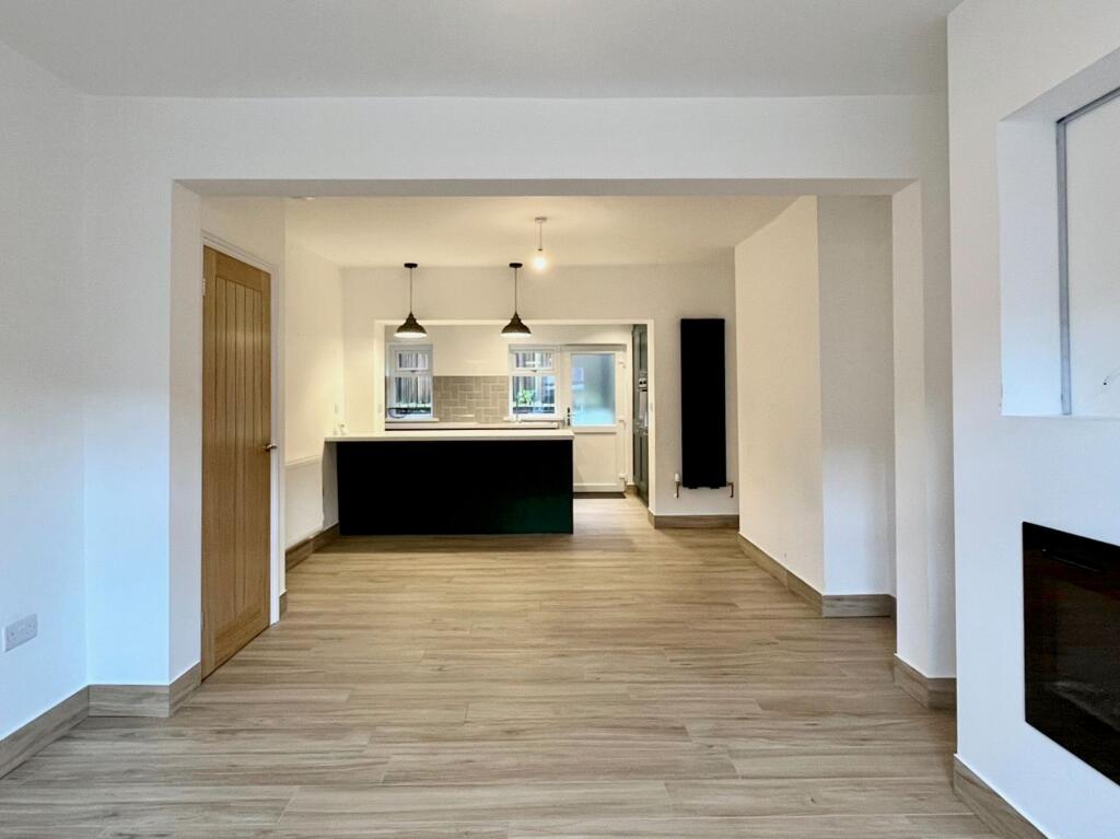 Main image of property: Risca Road, Cross Keys, NP11