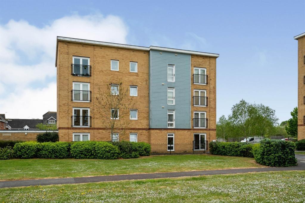 Main image of property: Little Hackets, Havant