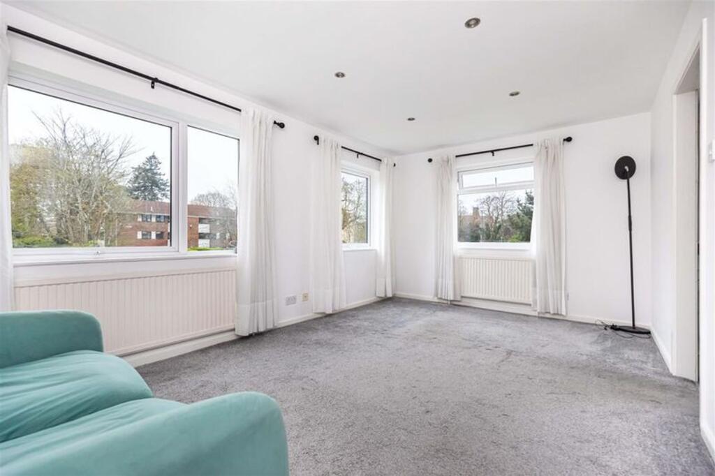Apartment in Bournemouth - View 2