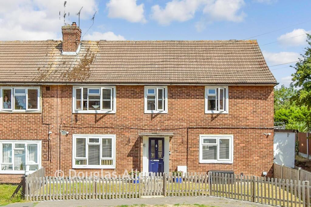 Main image of property: Rettendon View, Wickford, Essex