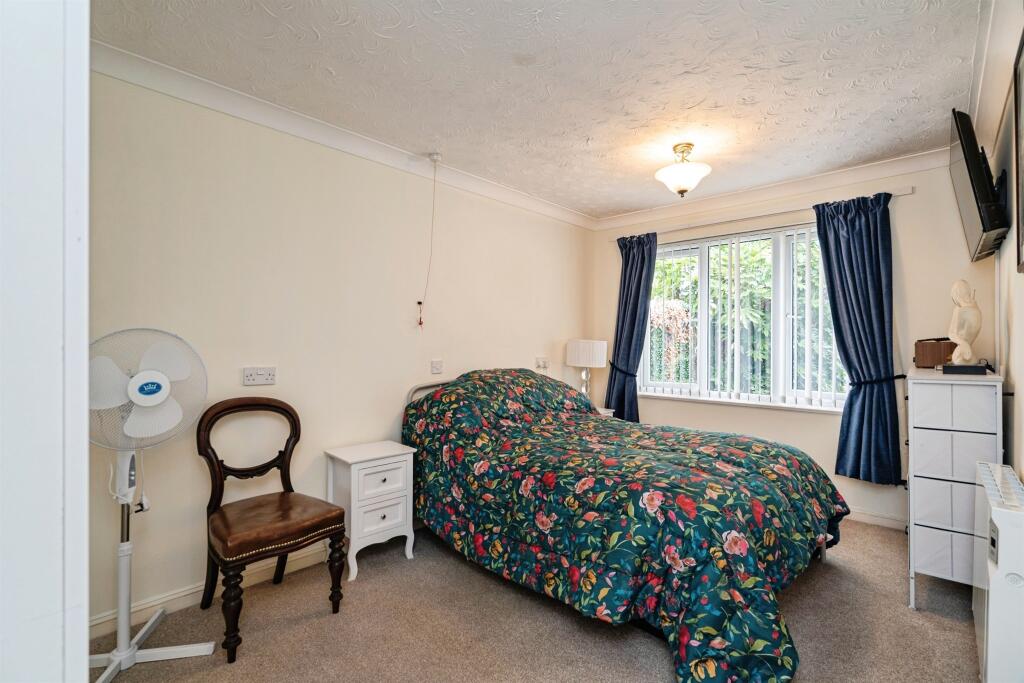 House in Broadland, Old Catton - More