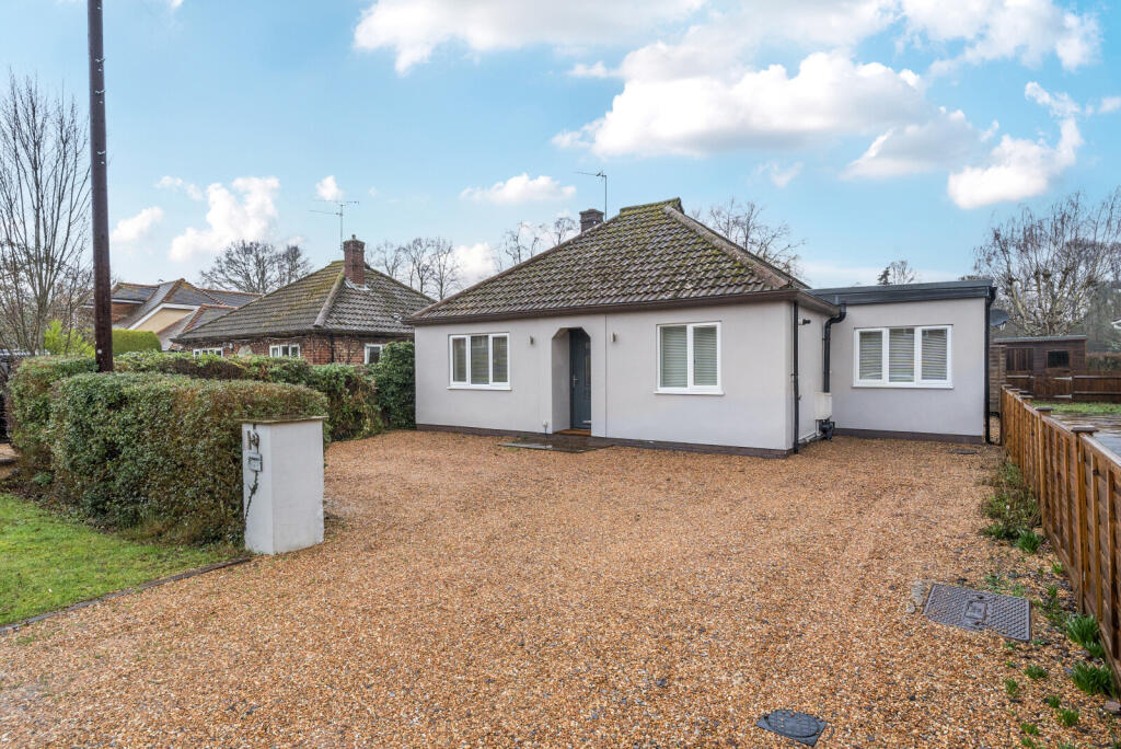 Main image of property: 7 Smithwood Avenue, Cranleigh, GU6