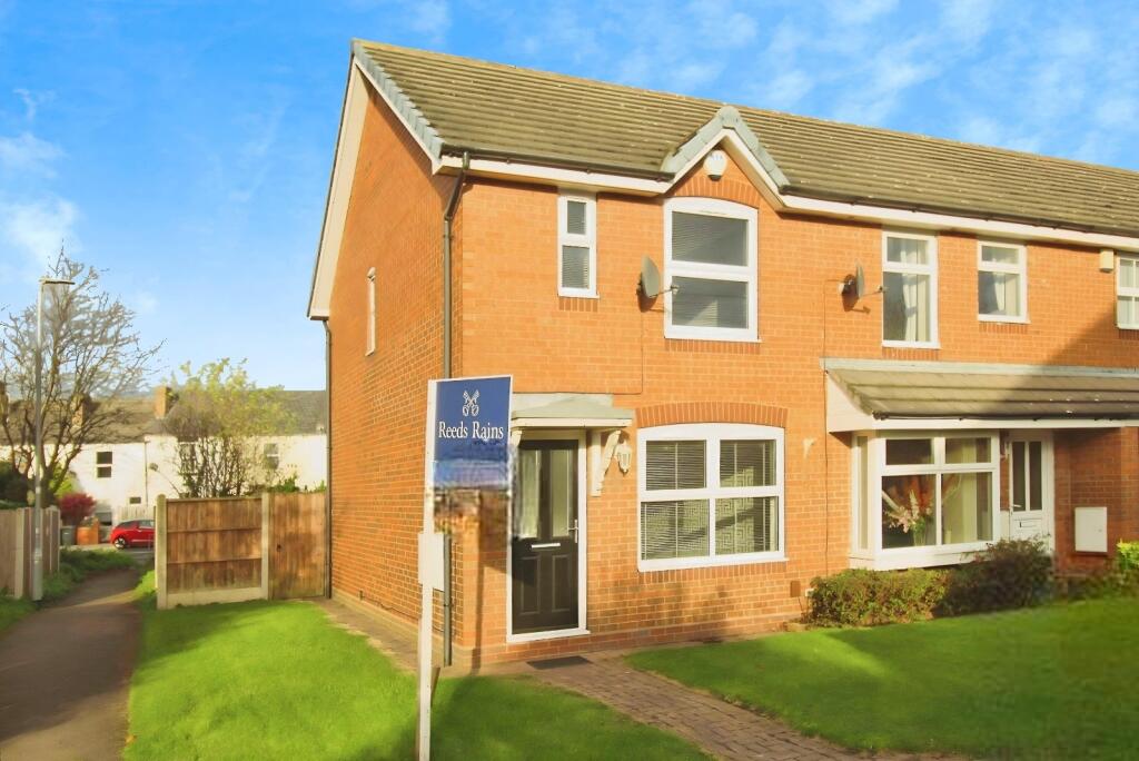 2-bed terraced on Meadowgate Croft, Lofthouse, Wakefield, West Yorkshire, WF3, £205,000