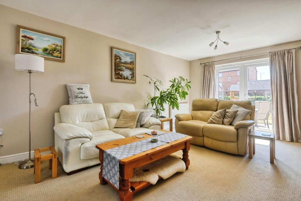 House in Tamworth, Wilnecote - View 5