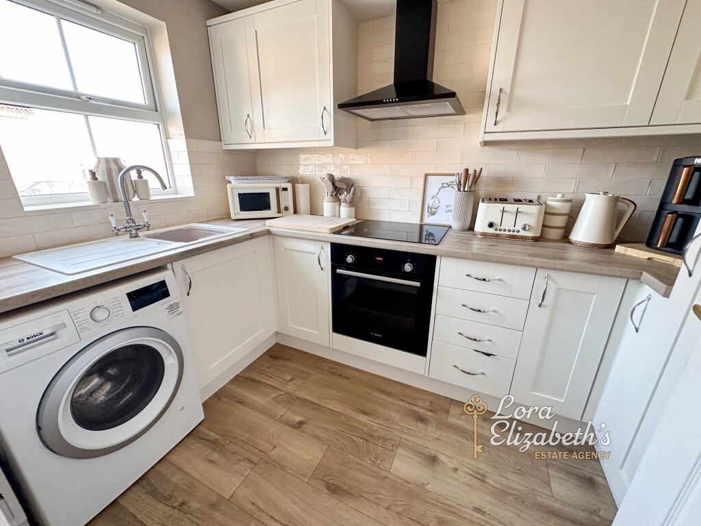 House in Ashfield, Sutton in Ashfield, Huthwaite - View 2