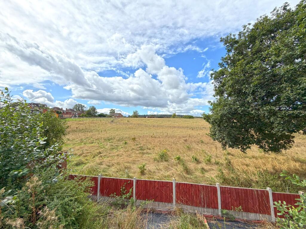 House in Dudley - View 2