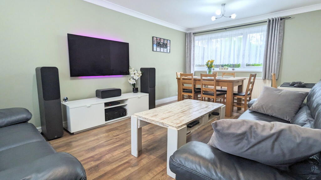 House in West Lancashire, Skelmersdale - More