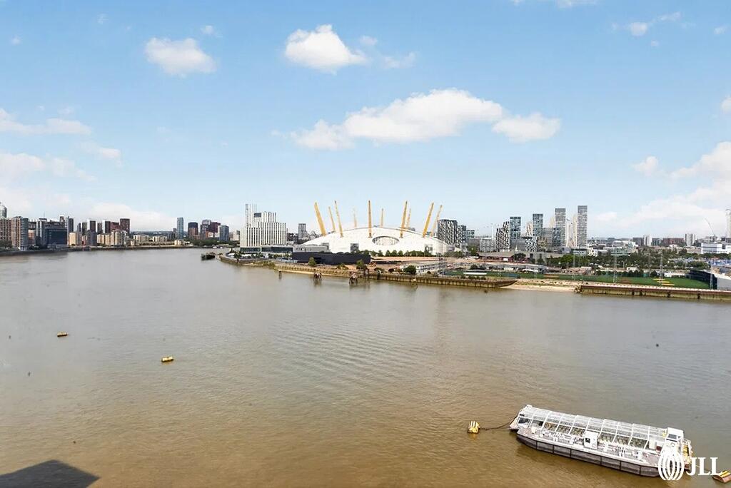 Main image of property: New Union Close London E14