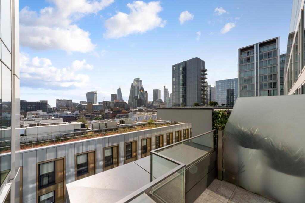 Apartment in London - View 5