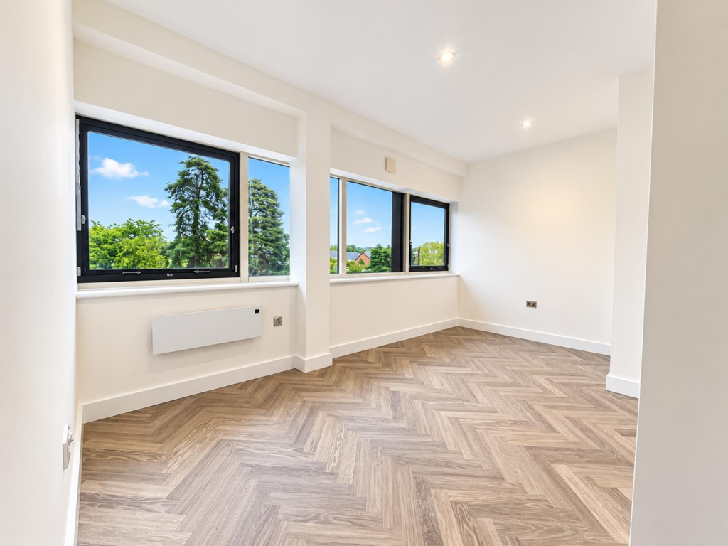 Apartment in Guildford - View 2