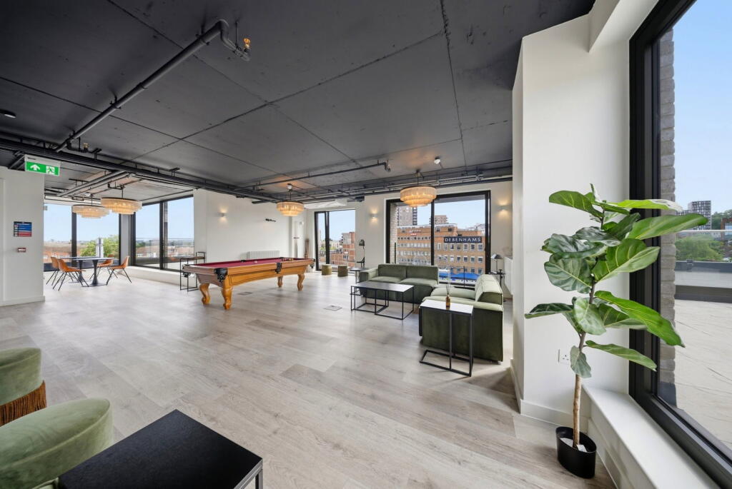 Studio flat for rent