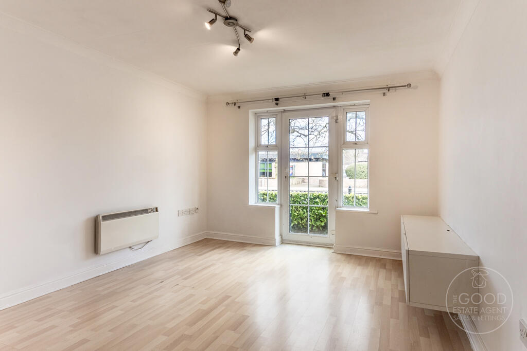 Apartment in Stockport - View 2