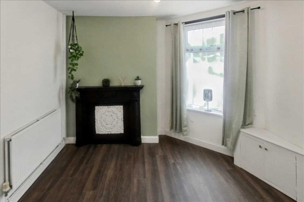 House in Nottingham - View 4
