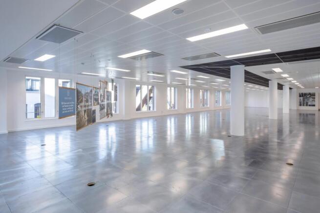 1 Kingsway 4th Floor 06.jpg