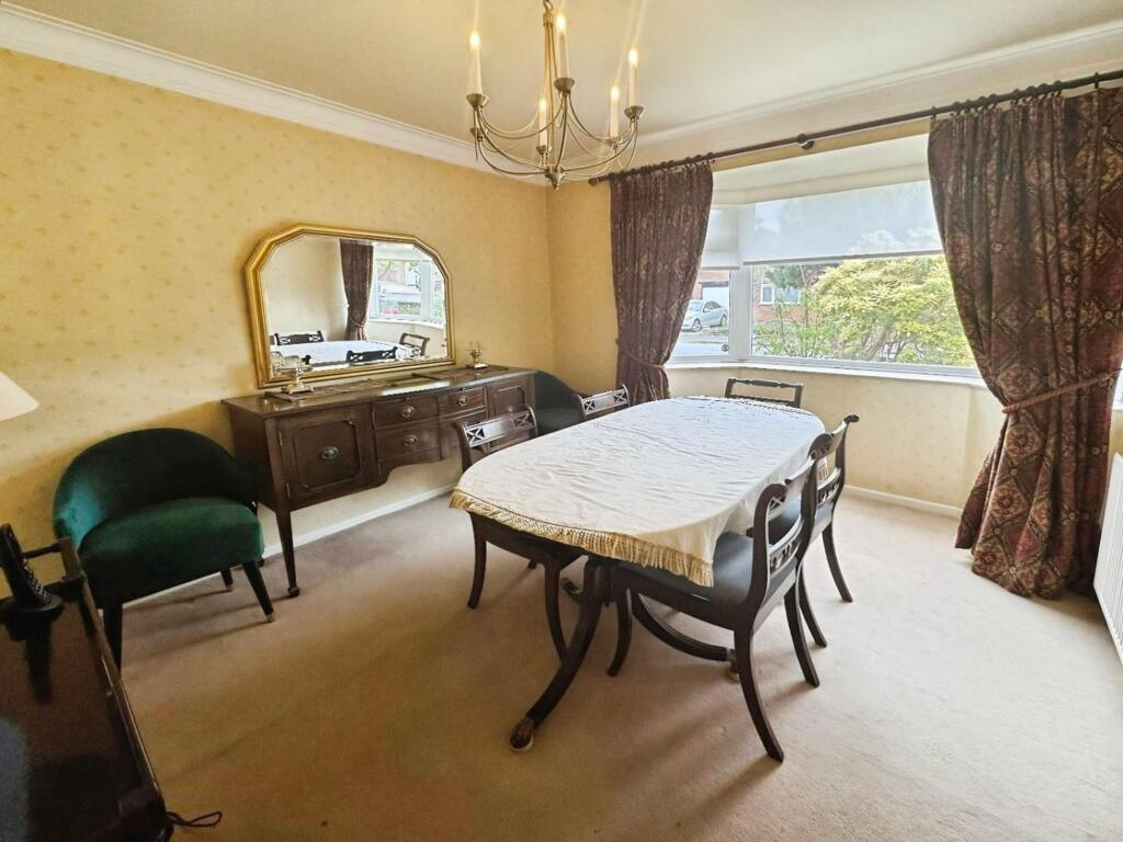 Fairbourne Avenue, Wilmslow, SK9 photo 4