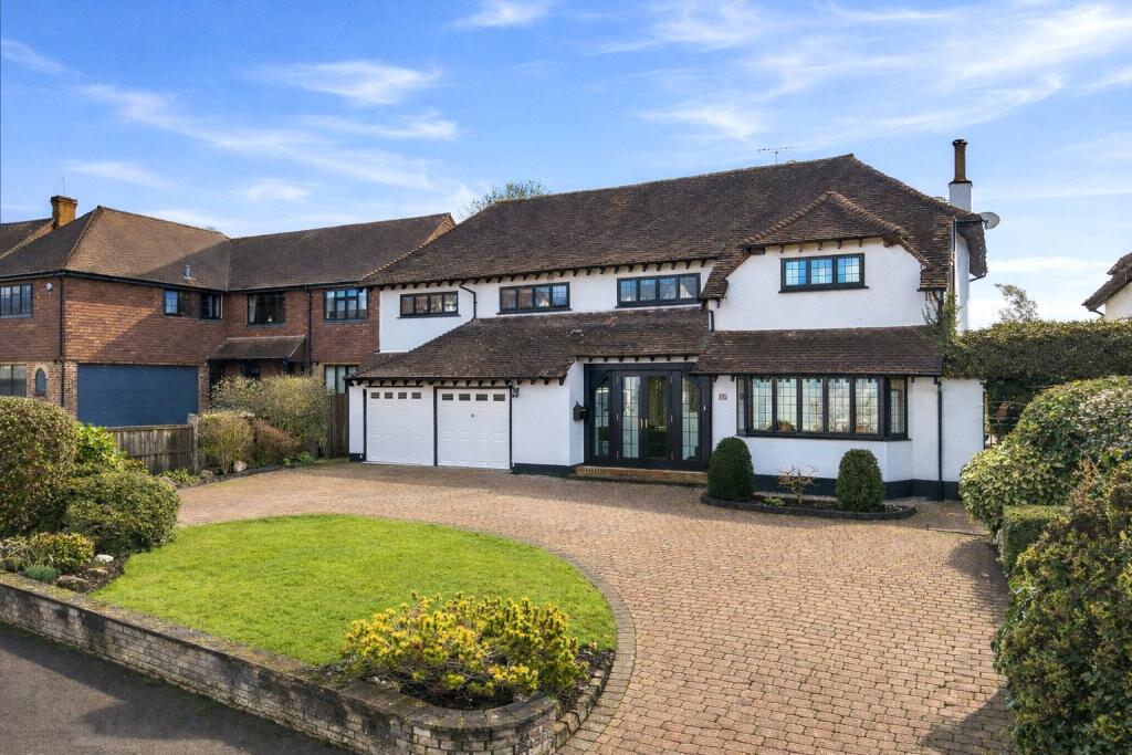 Main image of property: Spareleaze Hill, Loughton, Essex, IG10