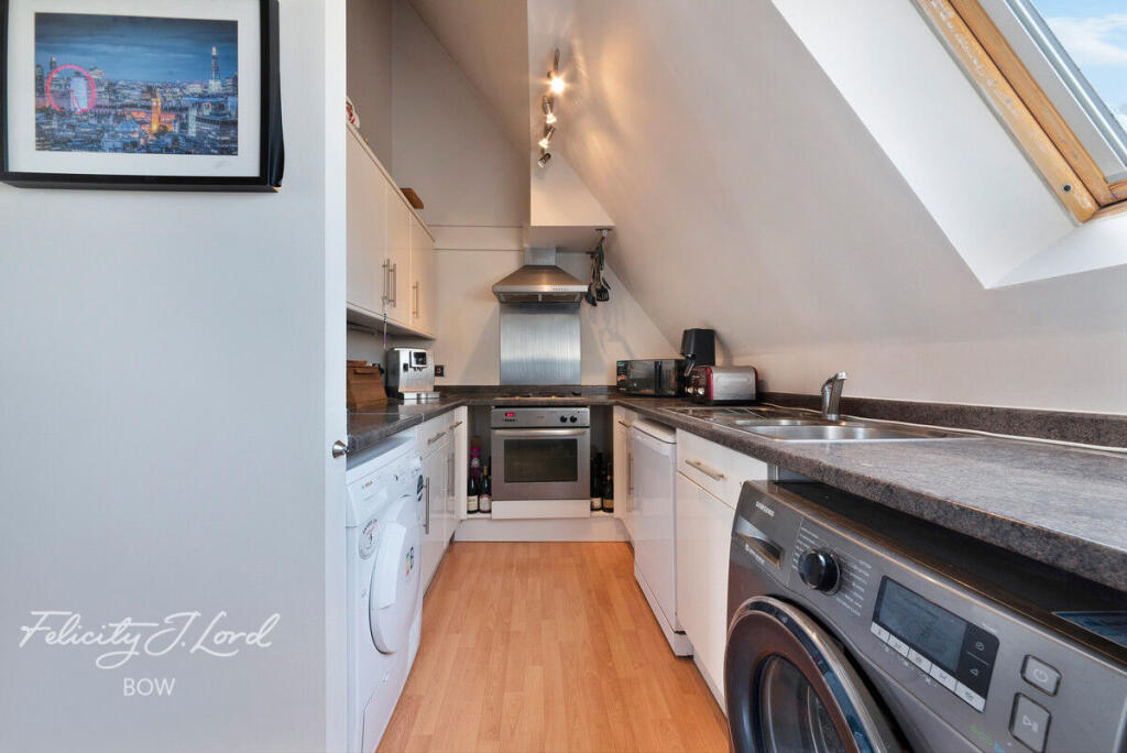 Apartment in Rainham - More