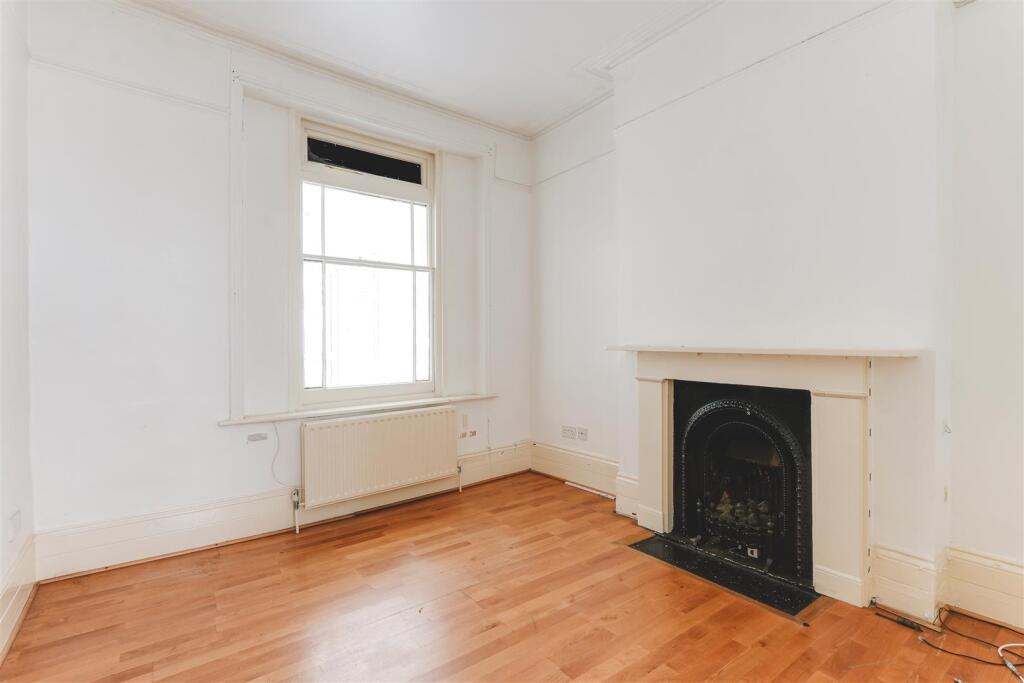 House in London, Lower Clapton - View 5