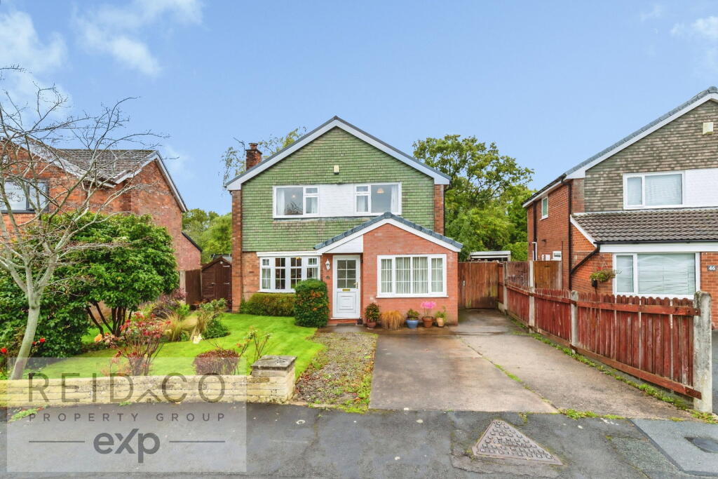 4-bed detached on Conway Drive,Fulwood,Preston,PR2 3EP, £350,000