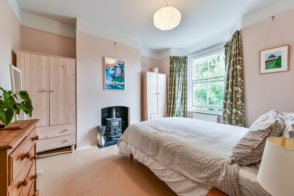 Apartment in London - View 4