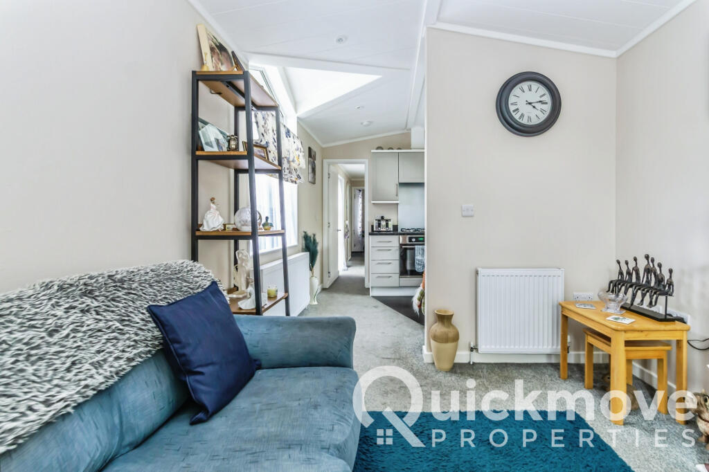 House in Tonbridge - More