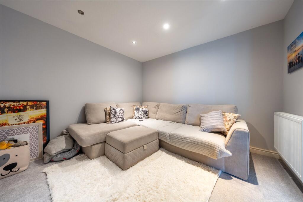 Additional image 22 of Carnoustie, Tamworth, Staffordshire, B77