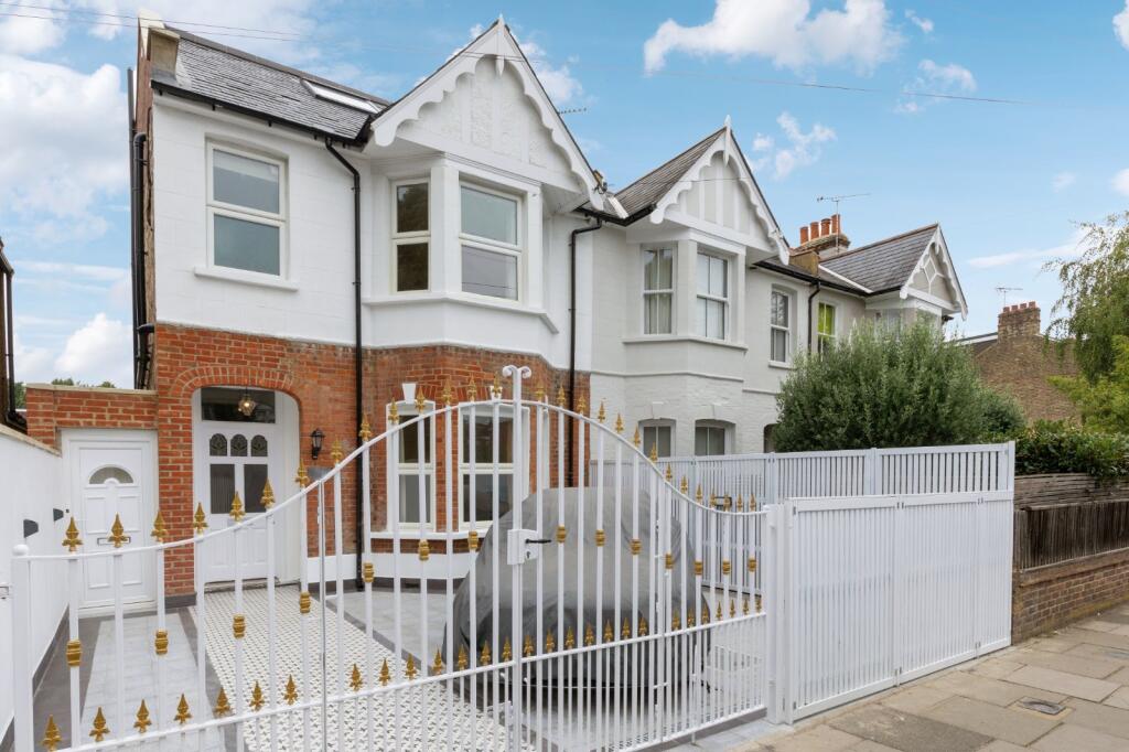 Main image of property: St. Leonards Road, 
East Sheen, SW14