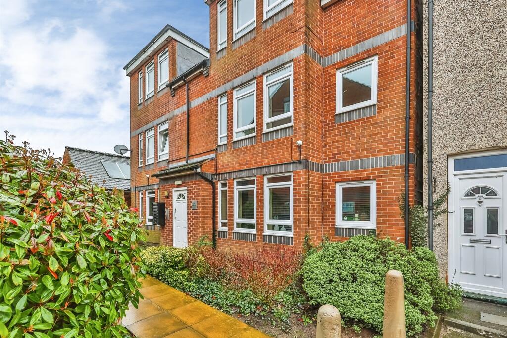 Main image of property: Titchfield Terrace, Hucknall, Nottingham