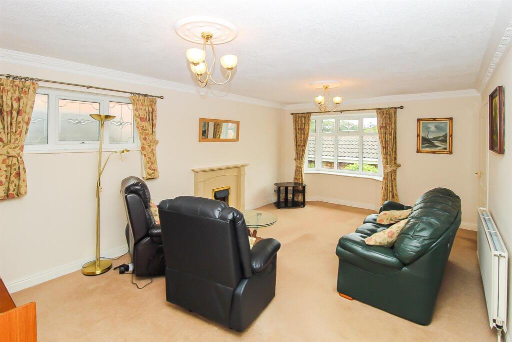 House in Wakefield, West Yorkshire - View 5