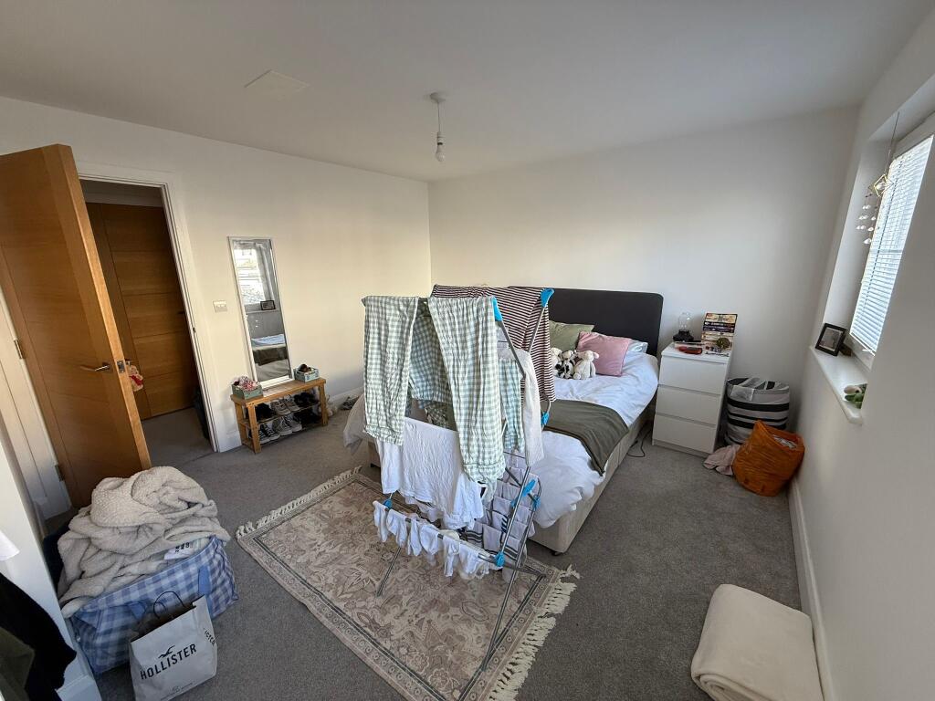 The Avenue, Eastbourne - View 6