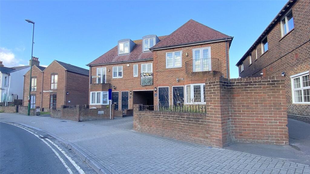 Main image of property: Southview Lodge, South Street, Lancing, West Sussex, BN15