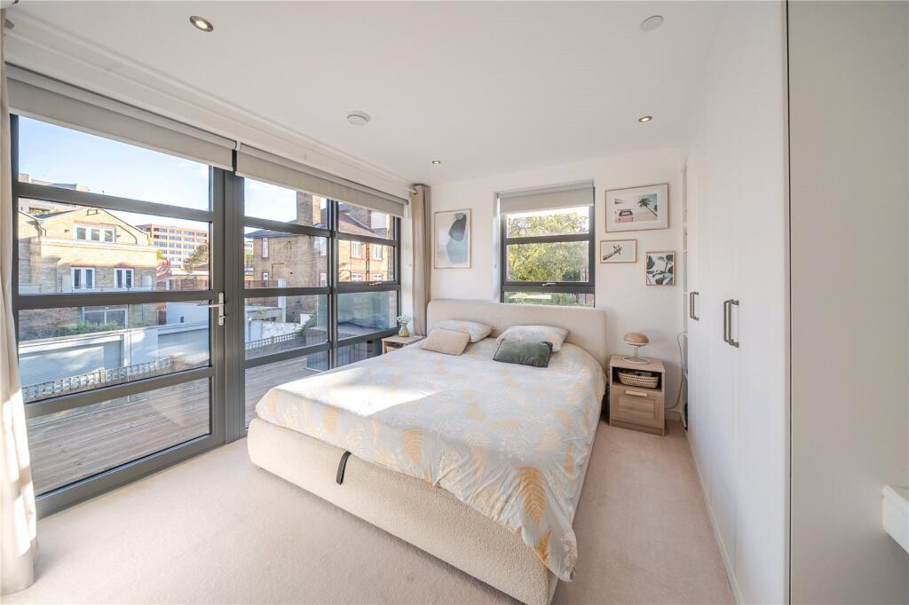 Apartment in London - View 3