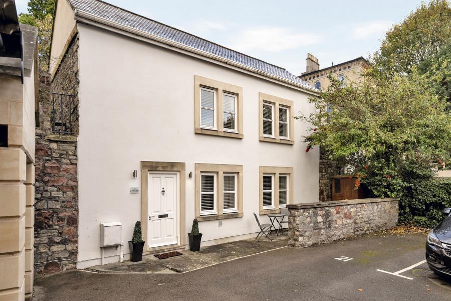 Main image of property: Parklands - Tyndalls Park