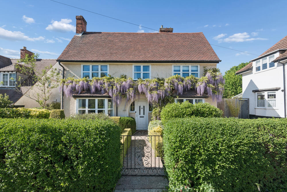 Main image of property: Hillshott, Letchworth Garden City, SG6