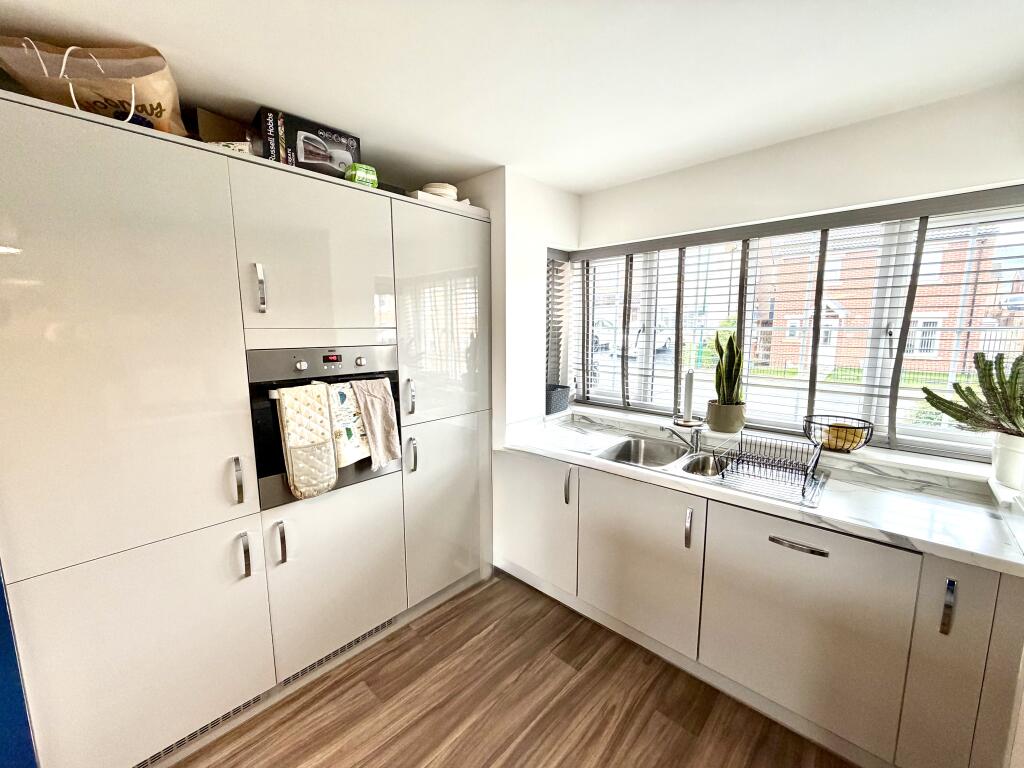House in Stockton-on-Tees - More