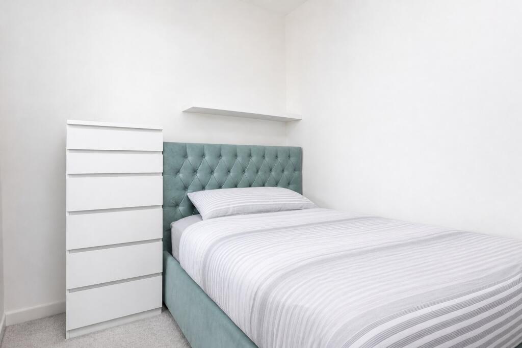 5 bedroom house for rent