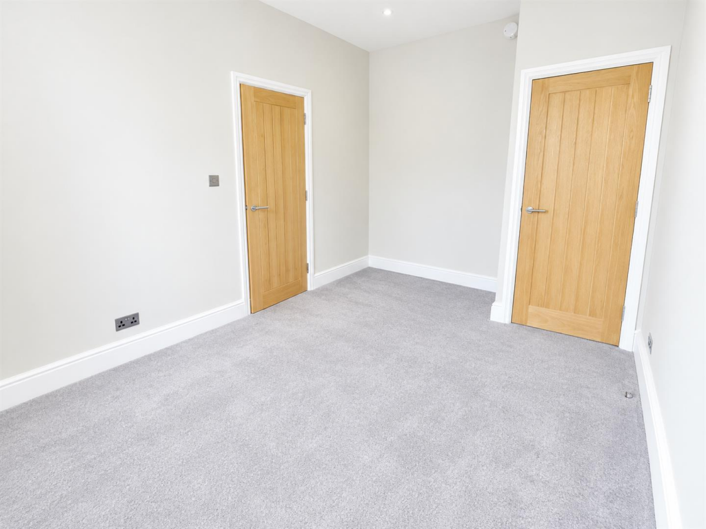 Apartment in Bristol - View 5