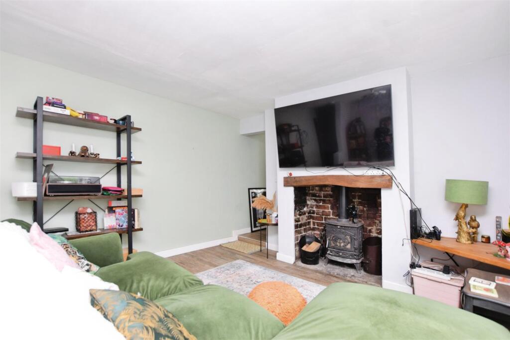 House in Llanfair Talhaearn, Llanfair Talhaiarn - View 4