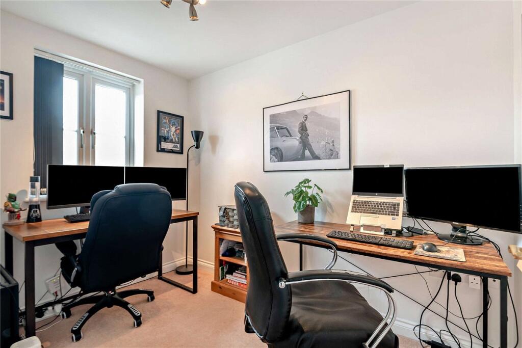 House in Thatcham, Colthrop - View 4