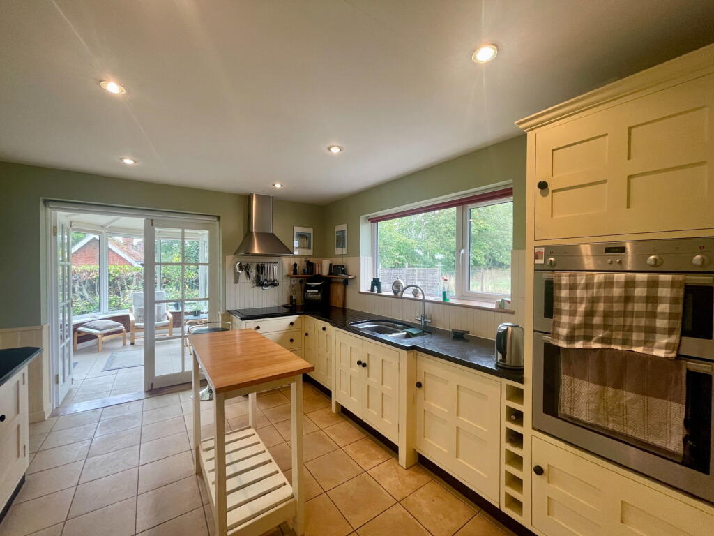 House in Ipswich - View 4