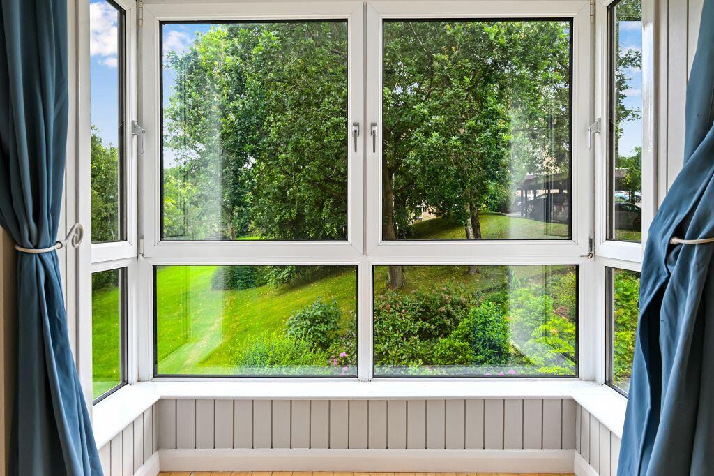 Apartment in Edinburgh - View 4
