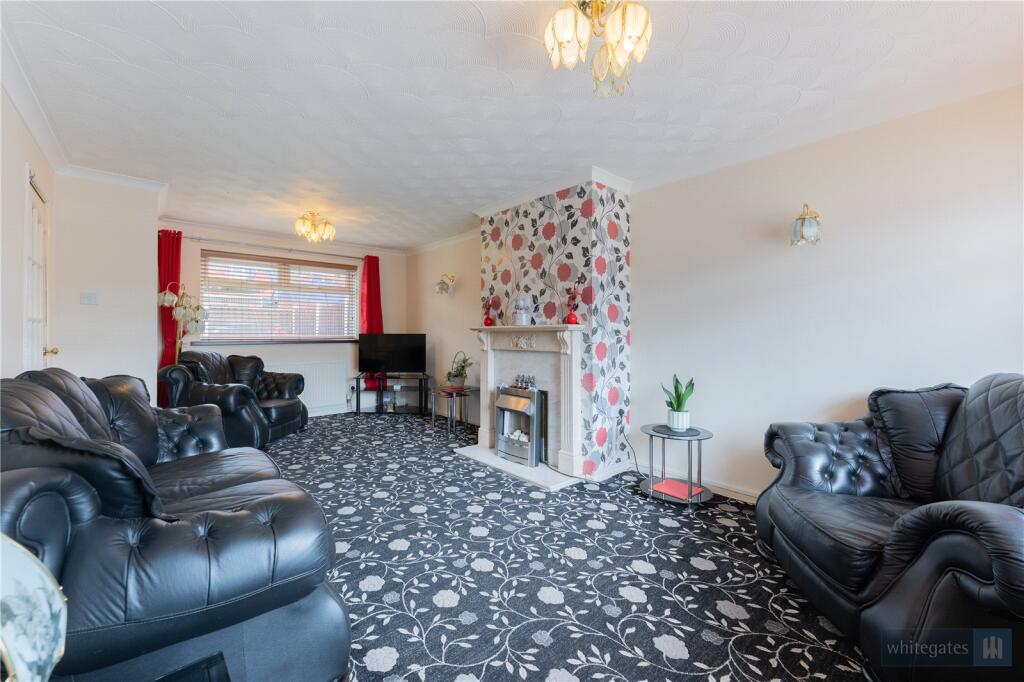Burns Grove, Liverpool, Merseyside, L36 photo 3