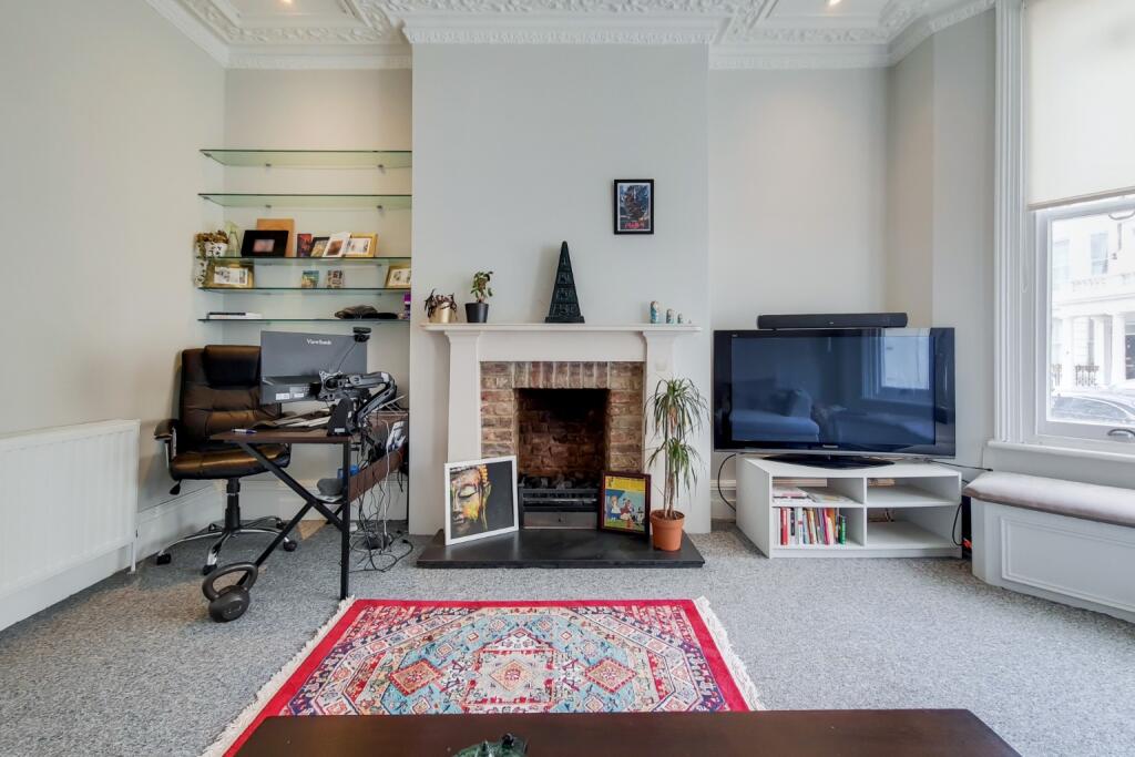 Apartment in London, West Kensington - View 5