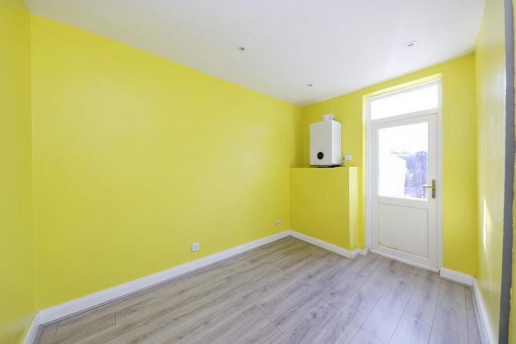 Bentinck Road, Yiewsley, West Drayton - View 4