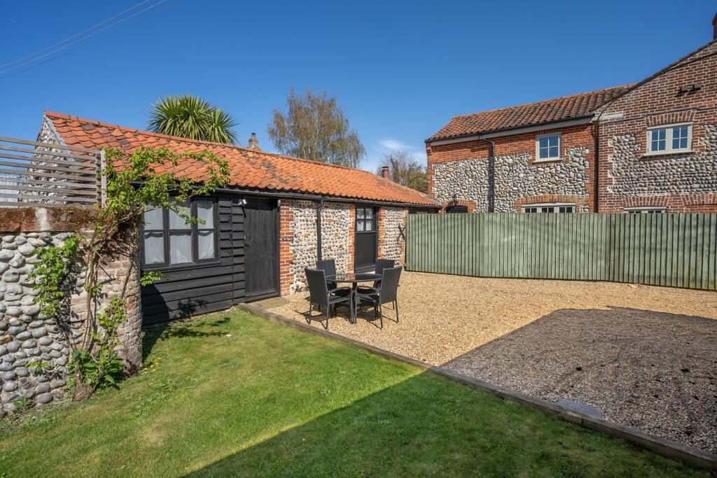 4-bed house on Aylmerton, Norwich, £450,000