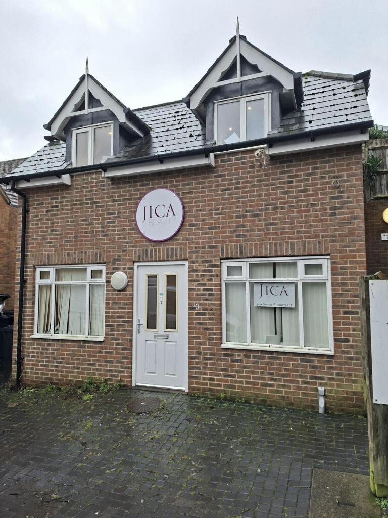 Main image of property: 10 Haskells Yard, Godalming, GU7 1AE
