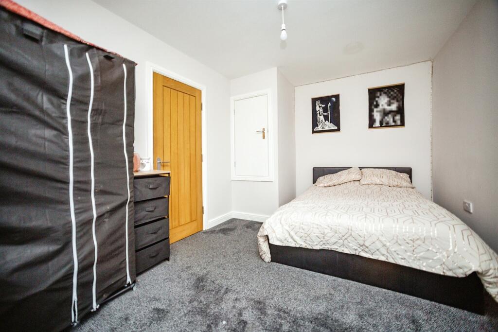 Oakland Place, Hemsworth, Pontefract photo 4
